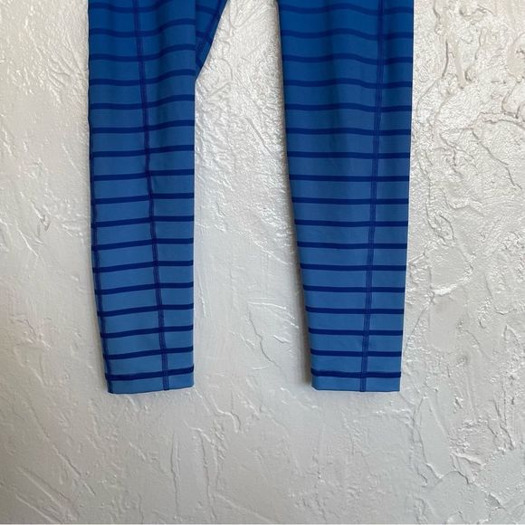 Vineyard Vines Dip Dye Ombre Striped Performance Leggings Royal Ocean Blue - Picture 2 of 4